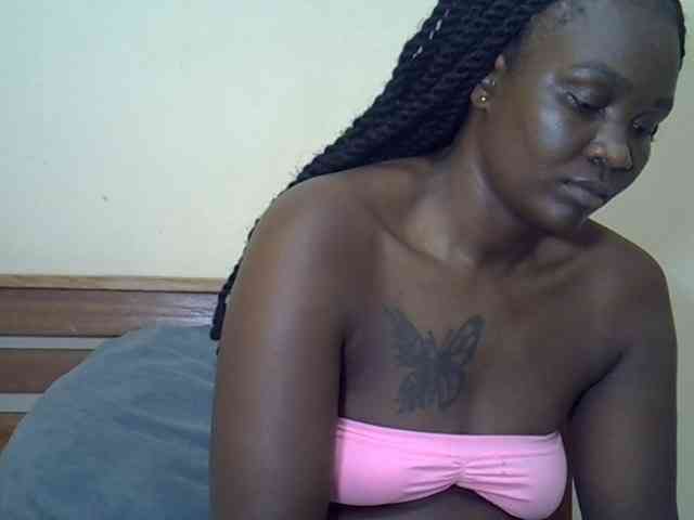 Prettyliz30 webcam