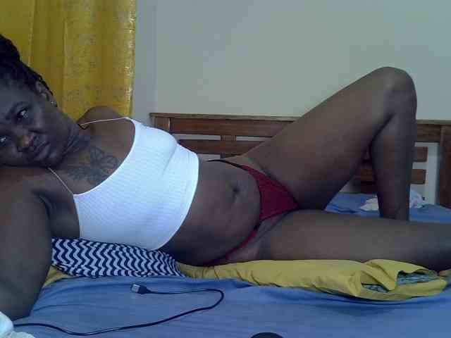 Prettyliz30 webcam
