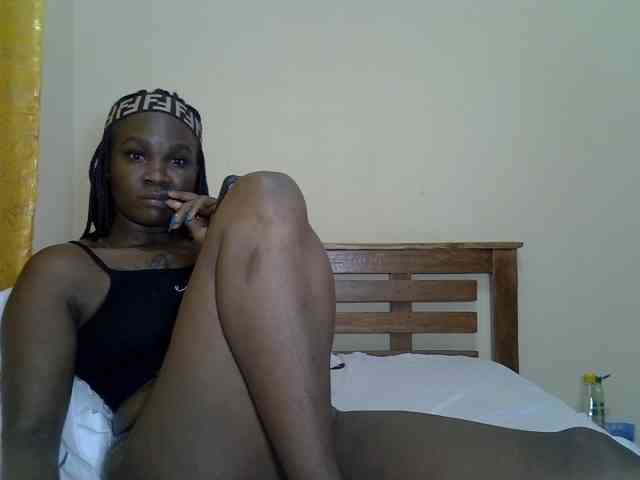 Prettyliz30 webcam
