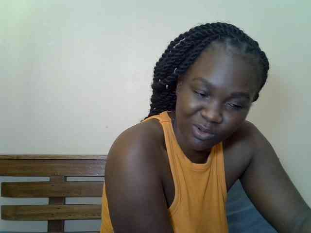 Prettyliz30 webcam