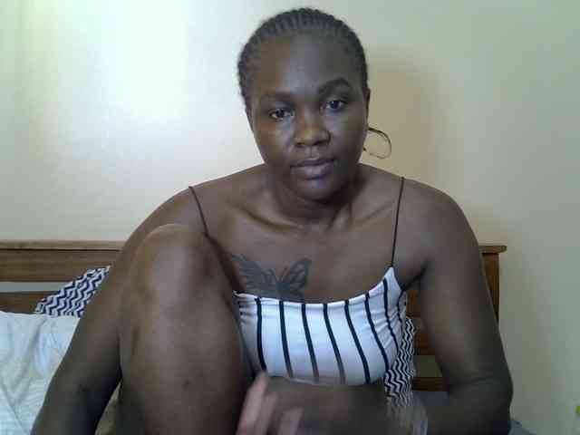 Prettyliz30 webcam