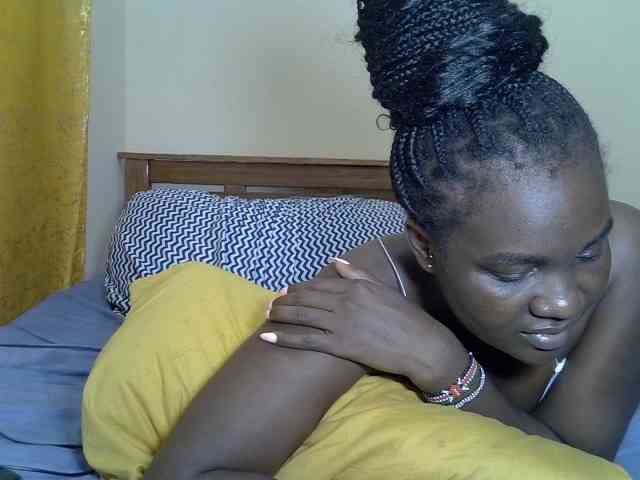 Prettyliz30 webcam
