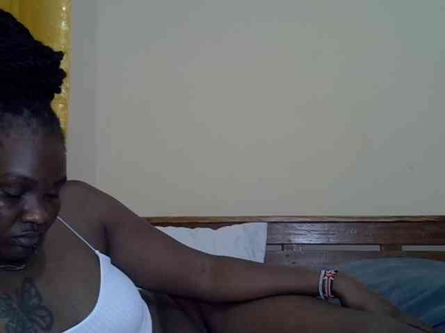 Prettyliz30 webcam
