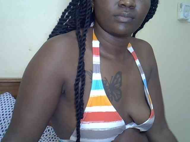 Prettyliz30 webcam
