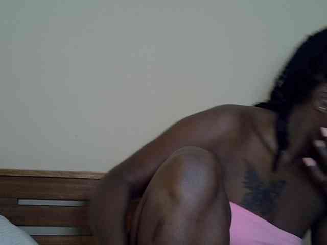 Prettyliz30 webcam