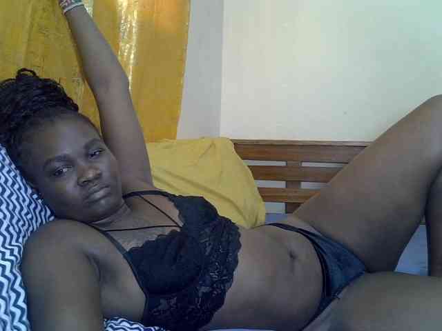Prettyliz30 webcam