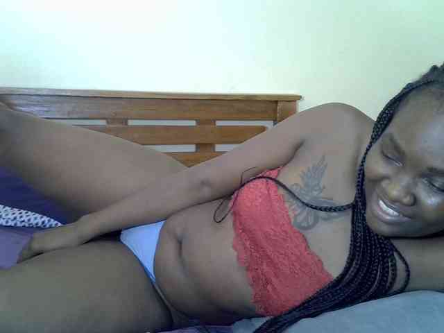 Prettyliz30 webcam