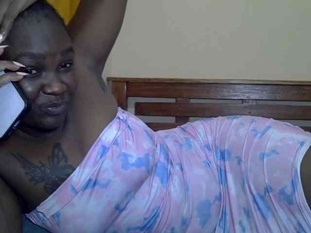 Prettyliz30 webcam