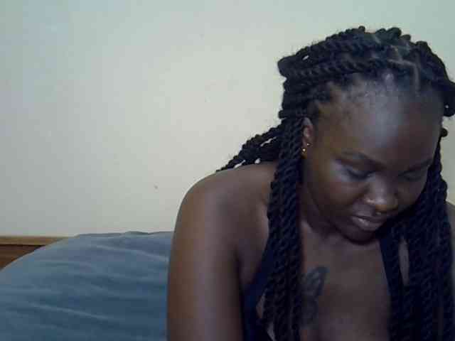 Prettyliz30 webcam