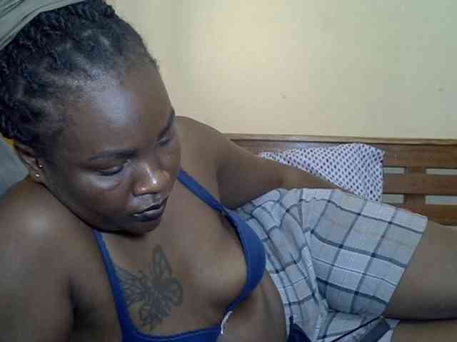 Prettyliz30 webcam