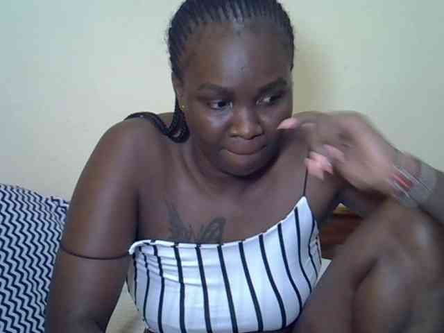 Prettyliz30 webcam
