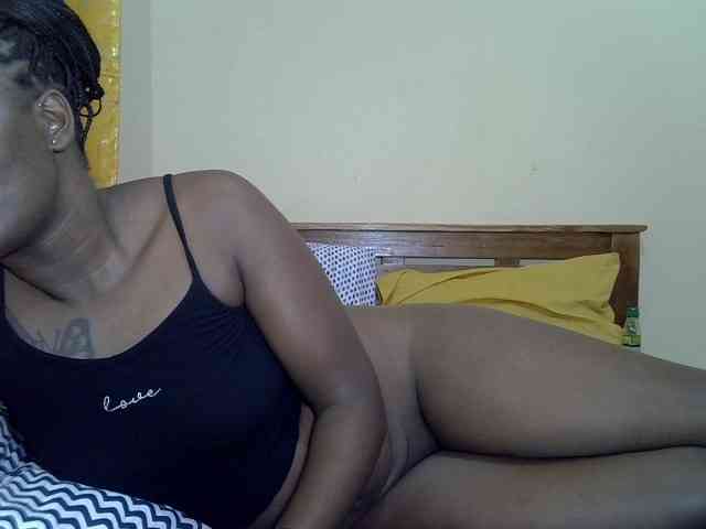 Prettyliz30 webcam