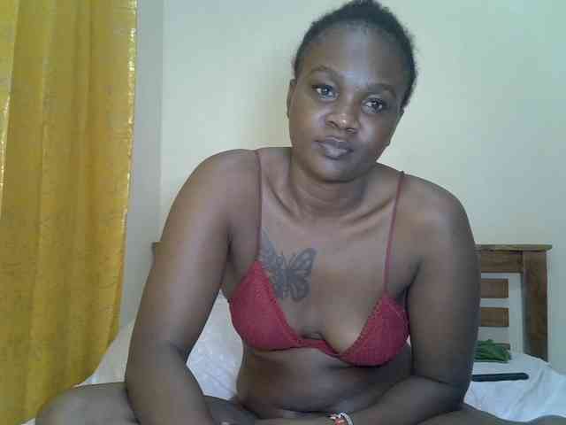 Prettyliz30 webcam