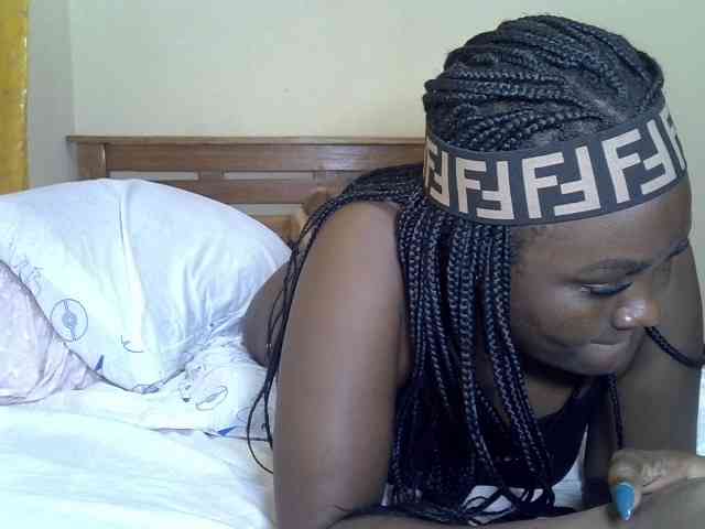 Prettyliz30 webcam
