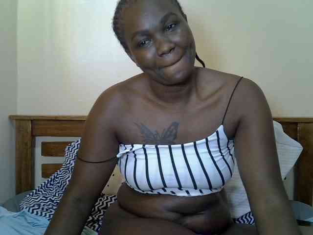 Prettyliz30 webcam