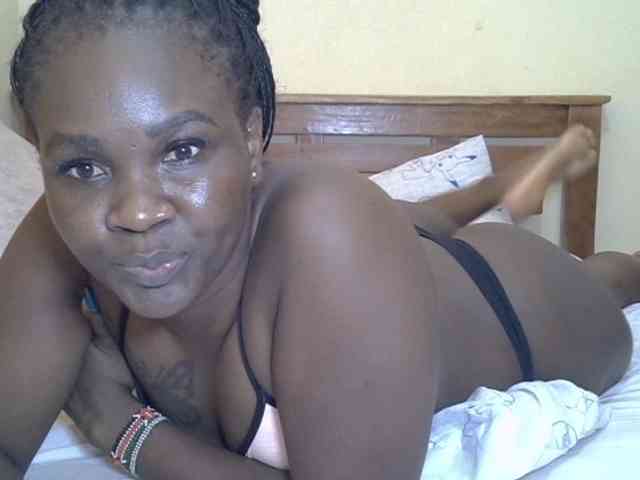Prettyliz30 webcam