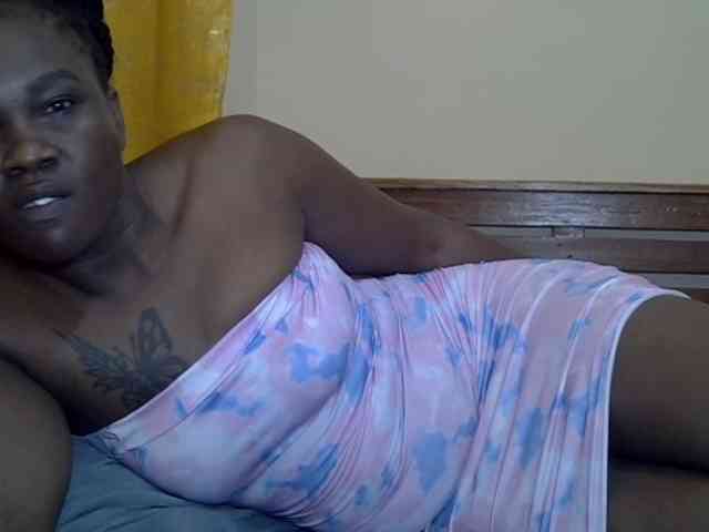 Prettyliz30 webcam