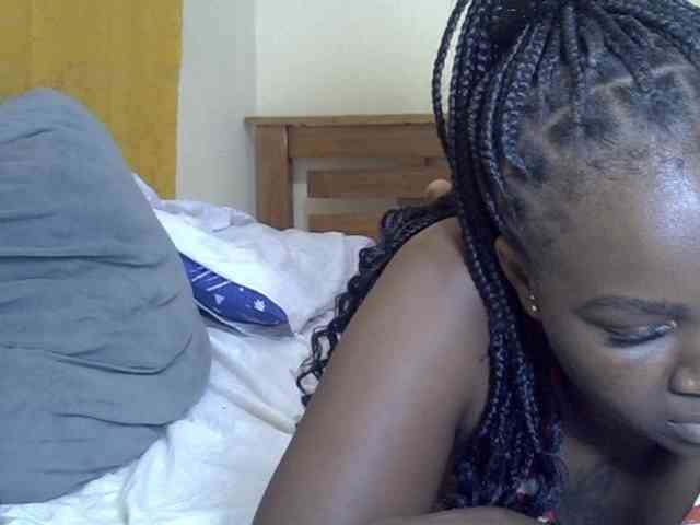 Prettyliz30 webcam