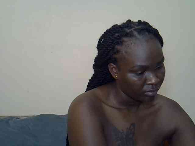 Prettyliz30 webcam