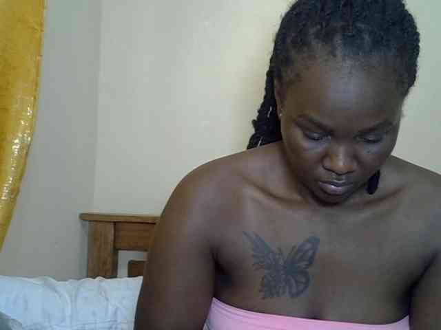 Prettyliz30 webcam