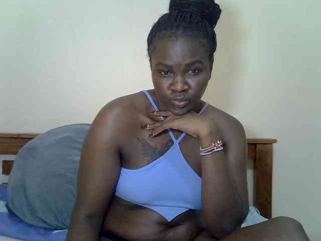 Prettyliz30 webcam