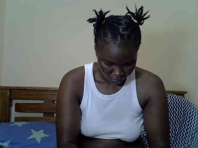 Prettyliz30 webcam