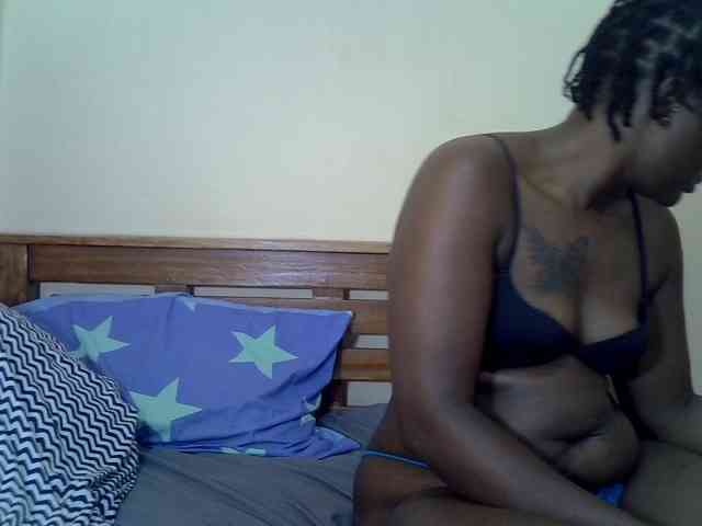 Prettyliz30 webcam