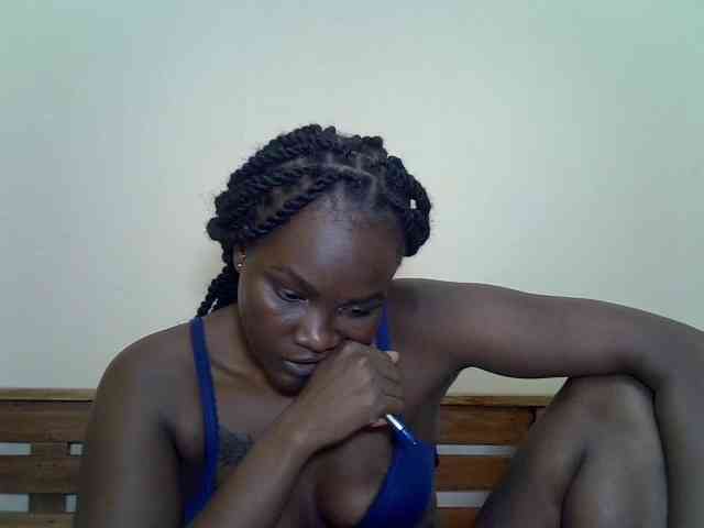 Prettyliz30 webcam