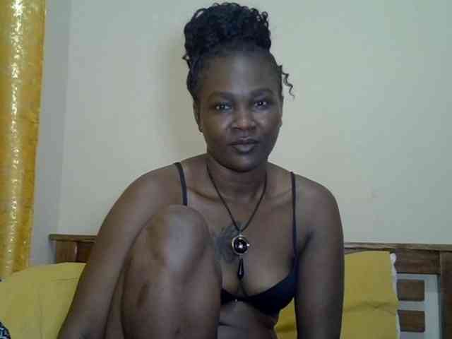 Prettyliz30 webcam