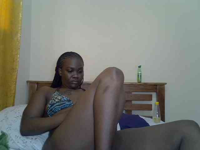 Prettyliz30 webcam