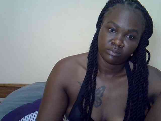 Prettyliz30 webcam