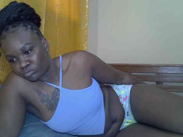 Prettyliz30 webcam