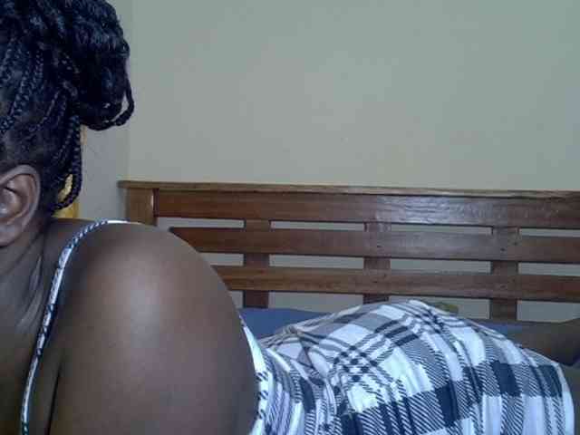 Prettyliz30 webcam