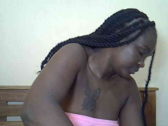 Prettyliz30 webcam