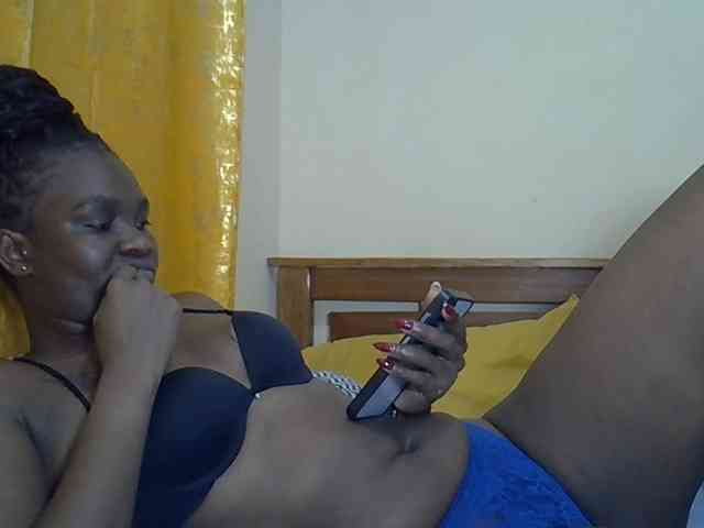 Prettyliz30 webcam