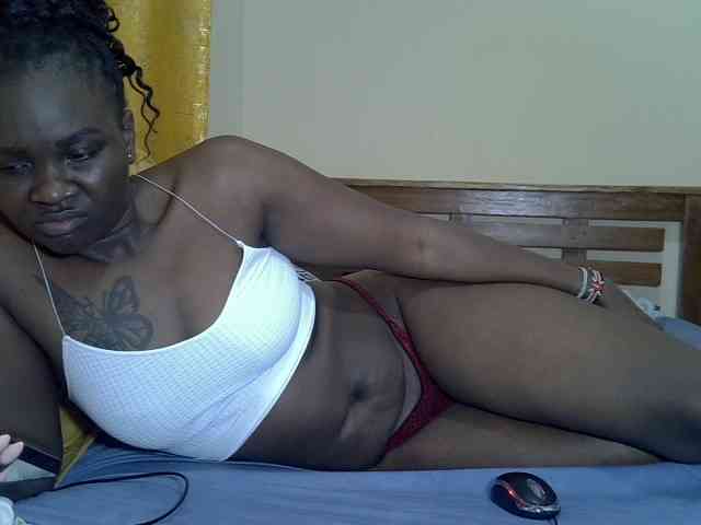 Prettyliz30 webcam