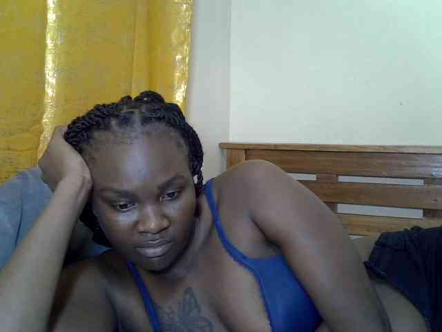 Prettyliz30 webcam