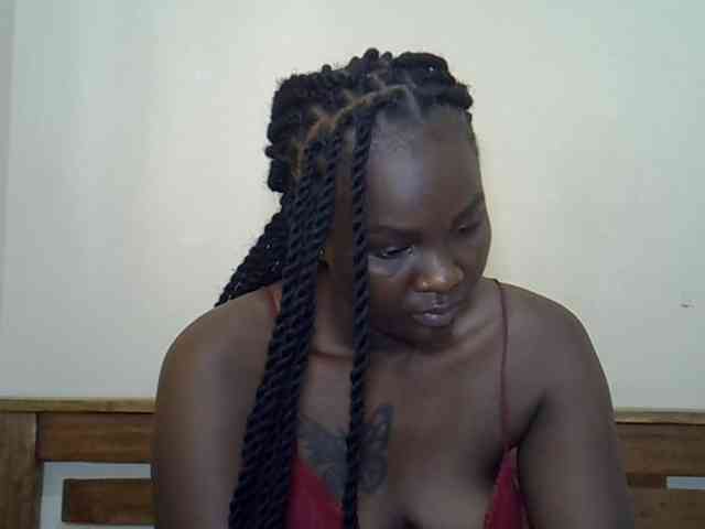 Prettyliz30 webcam