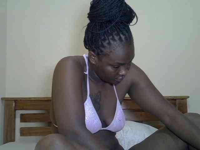 Prettyliz30 webcam