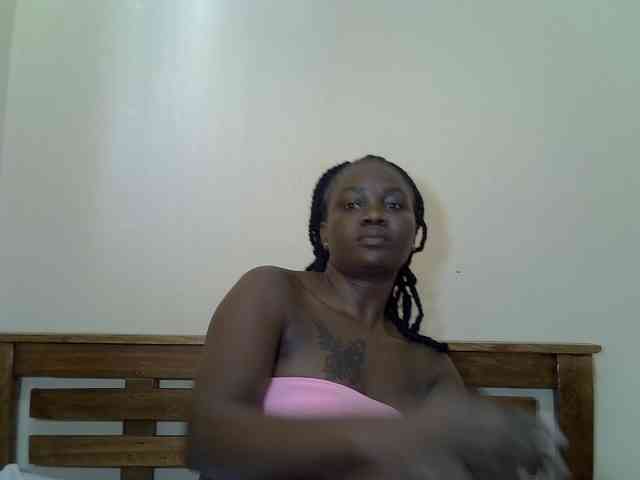 Prettyliz30 webcam