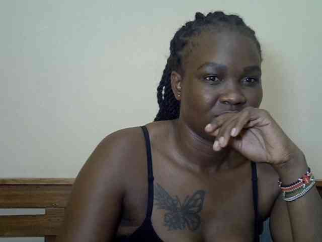 Prettyliz30 webcam