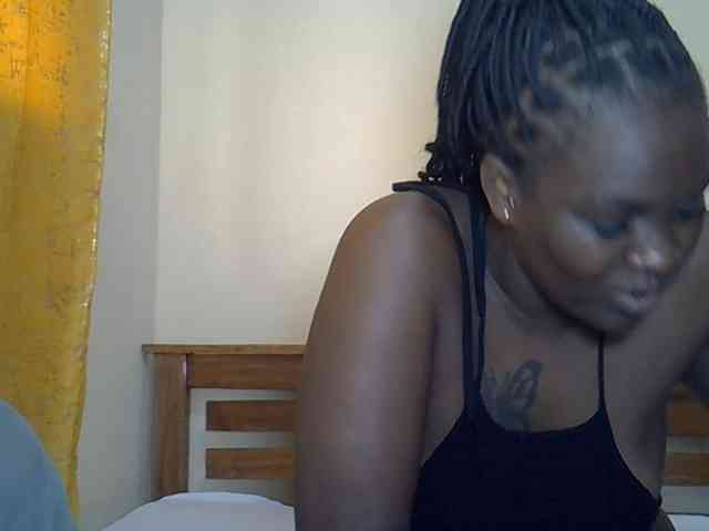 Prettyliz30 webcam