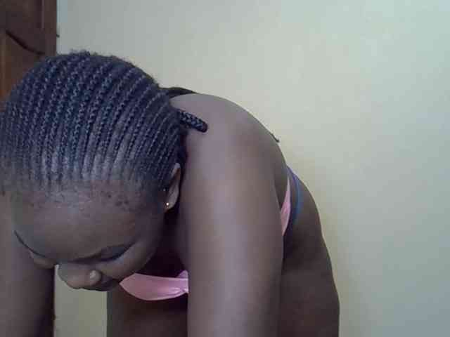 Prettyliz30 webcam