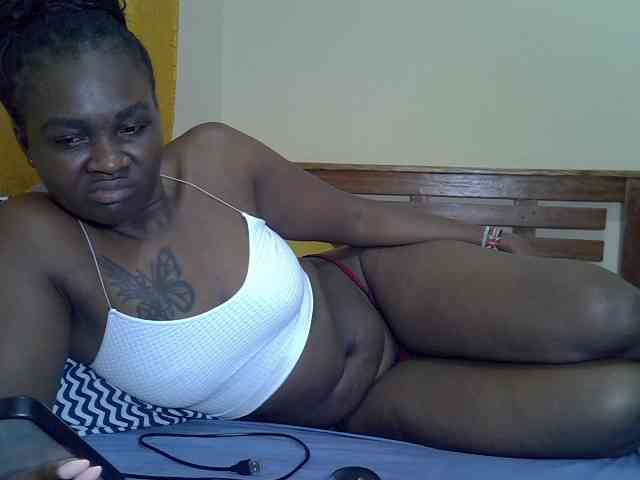 Prettyliz30 webcam