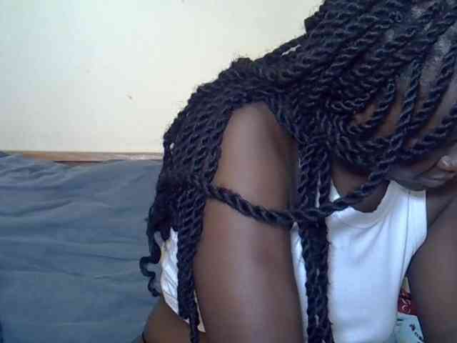 Prettyliz30 webcam