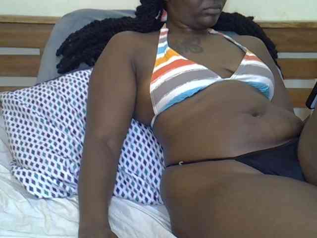 Prettyliz30 webcam