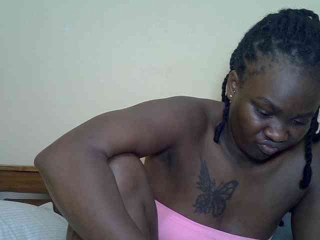 Prettyliz30 webcam