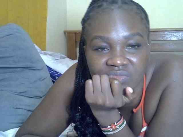 Prettyliz30 webcam