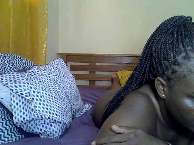 Prettyliz30 webcam