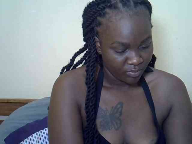Prettyliz30 webcam